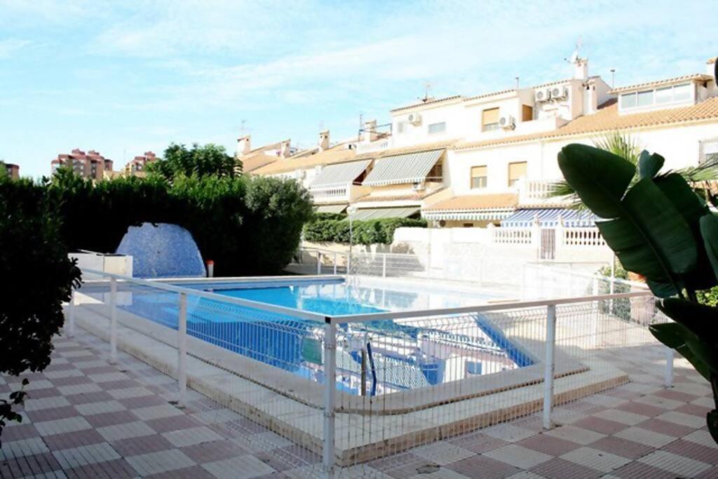 El Tracho Townhouse El Campello Villa Exterior photo